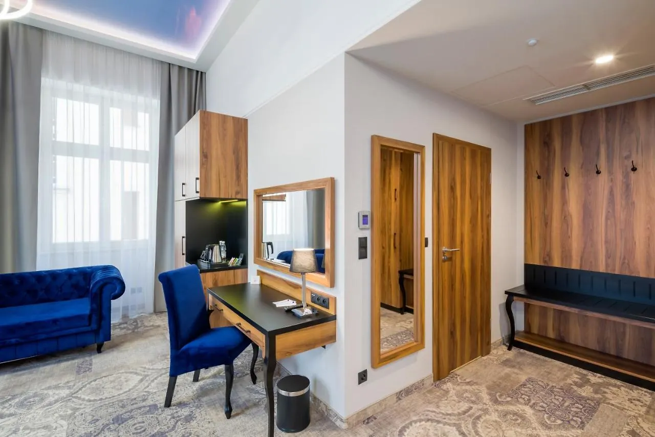 Sky Hotel Krakow 4*,