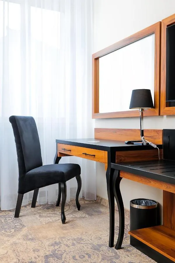 Sky Hotel Cracovia 4*,  Polonia