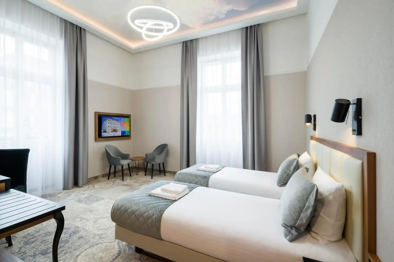 ****  Sky Hotel Cracovia Polonia
