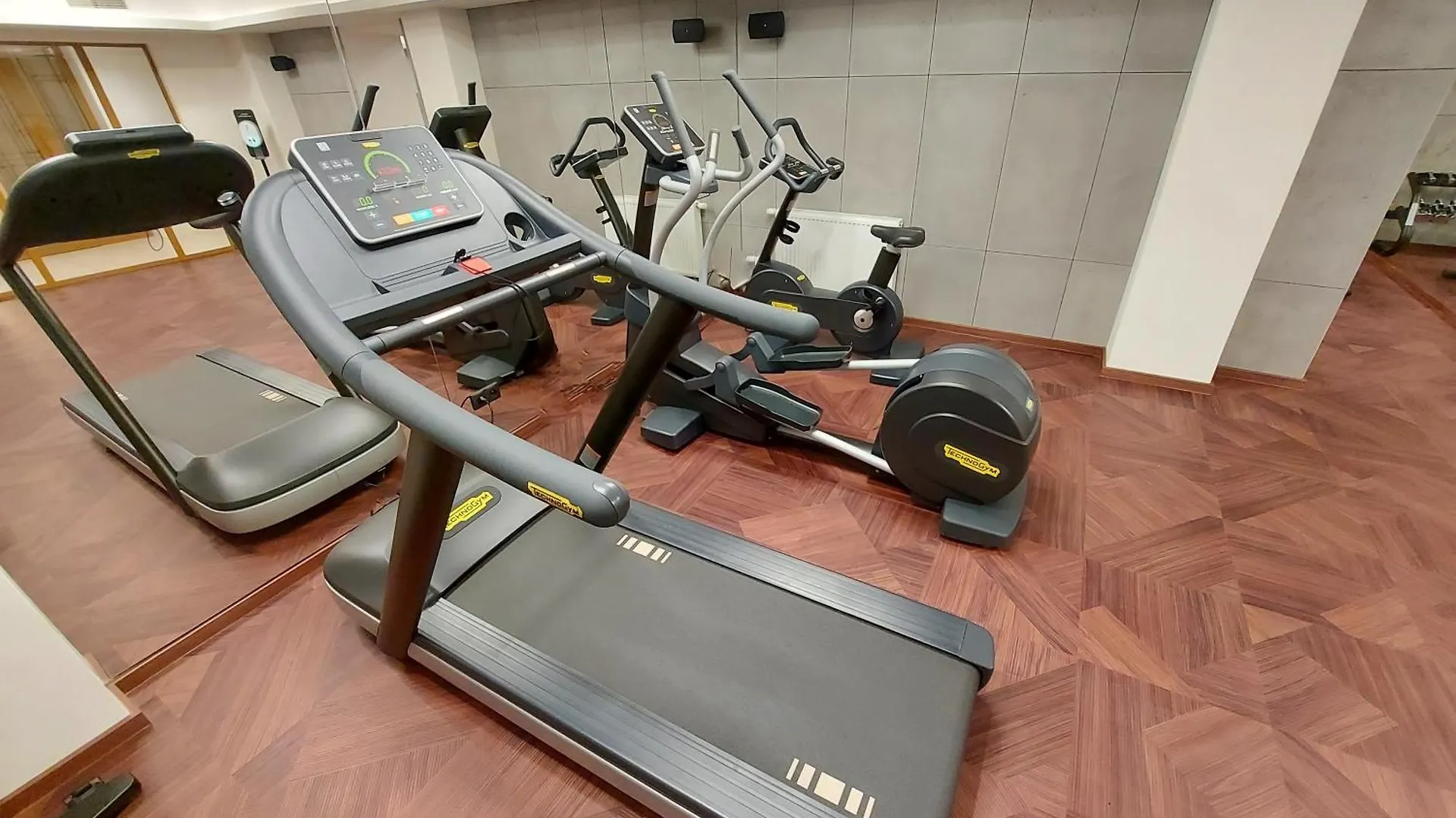 Sky Hotel Cracovia 4*,  Polonia